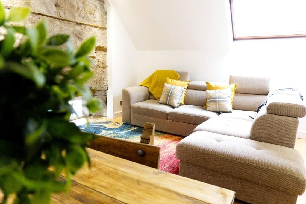 Stunning & Unique Apt In Culross Bagian luar foto