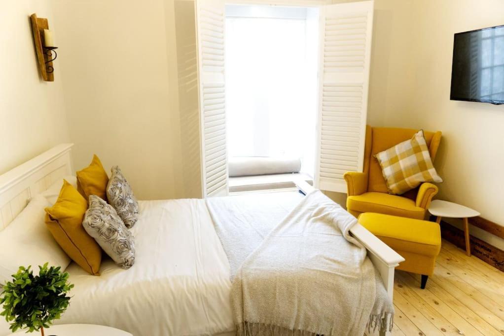 Stunning & Unique Apt In Culross Bagian luar foto